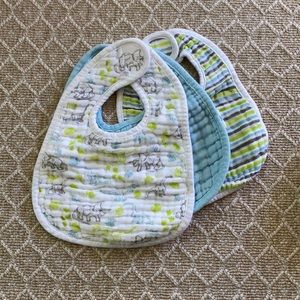 NWOT 100% cotton set of three bibs